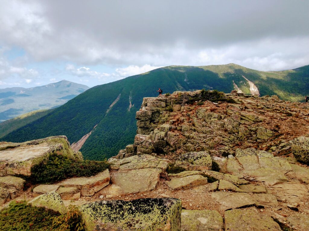 Cliffs of Mt Bondcliff