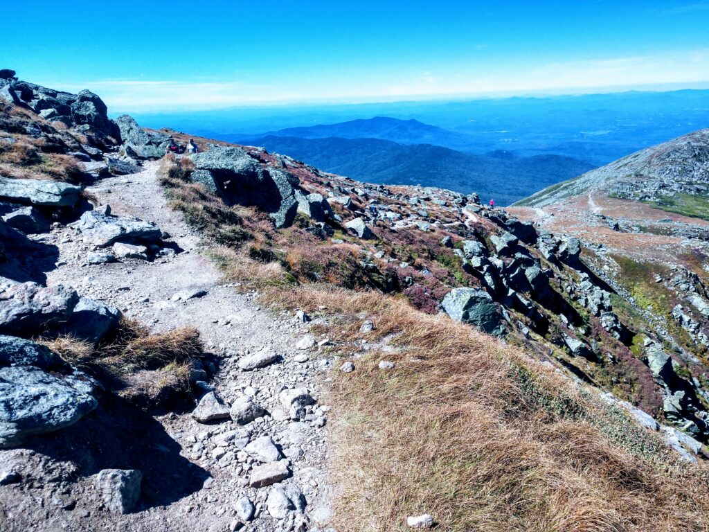 Descending the Great Gulf Trail